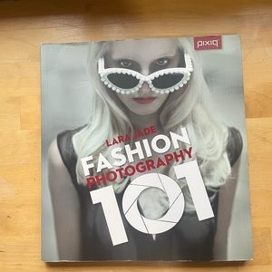Lara Jade fashion photography 101 book